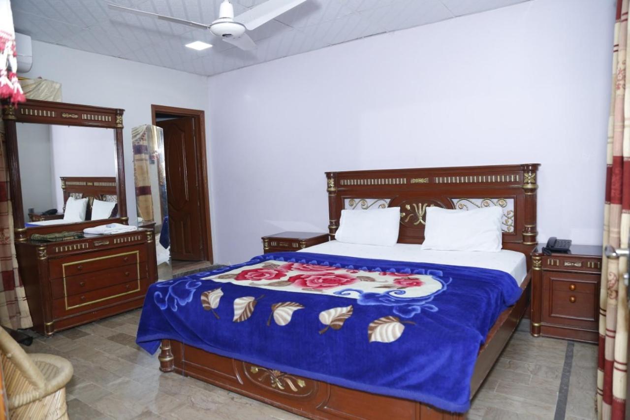 Karachi Motel Екстериор снимка