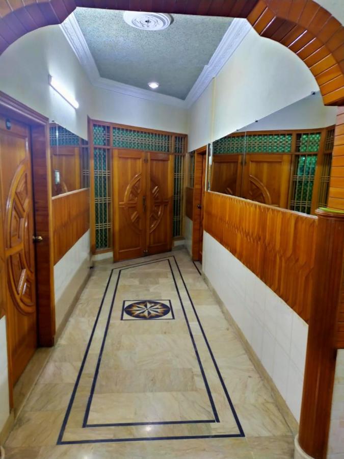 Karachi Motel Екстериор снимка