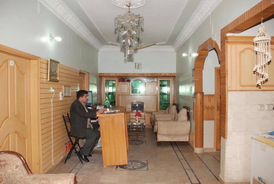 Karachi Motel Екстериор снимка